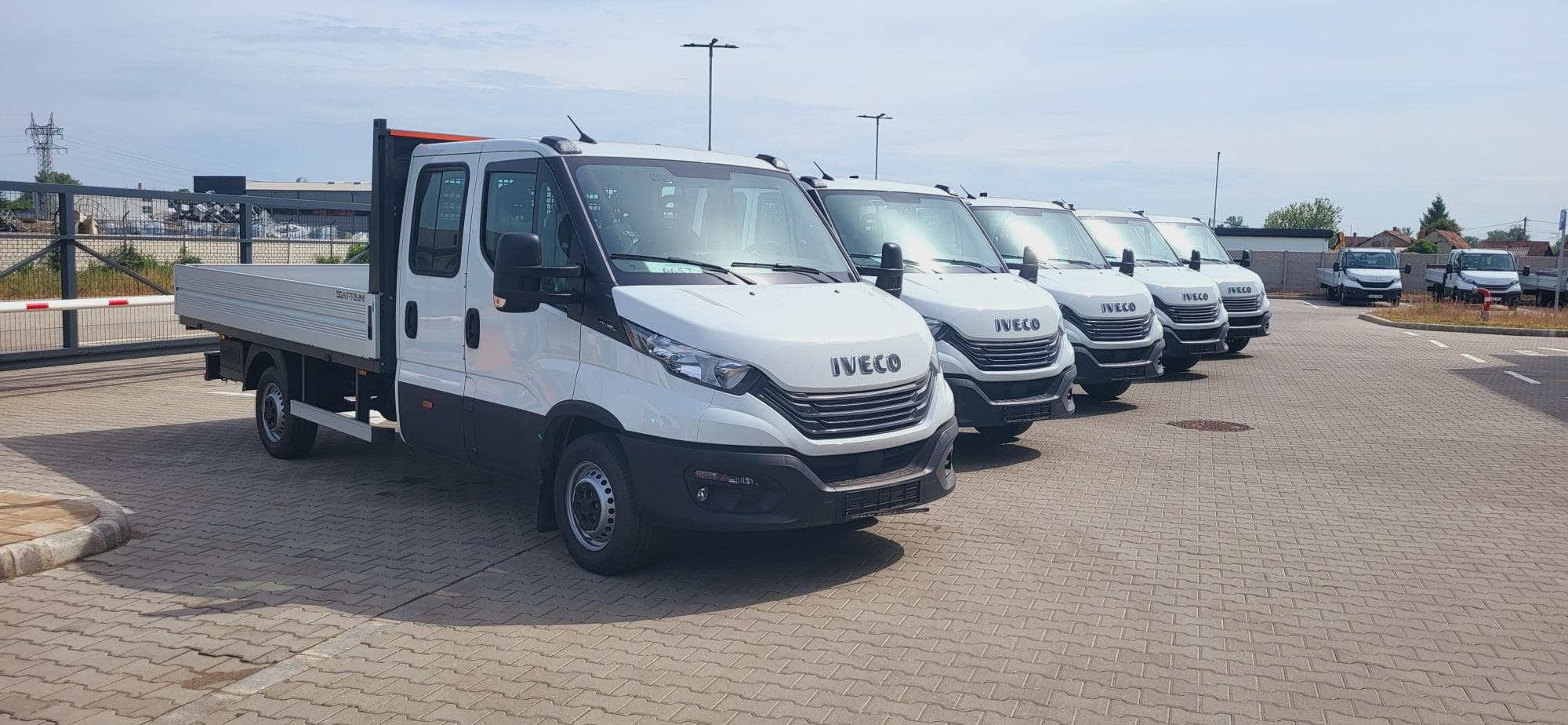 Scattolini plató felszerelése új Iveco alvázakra